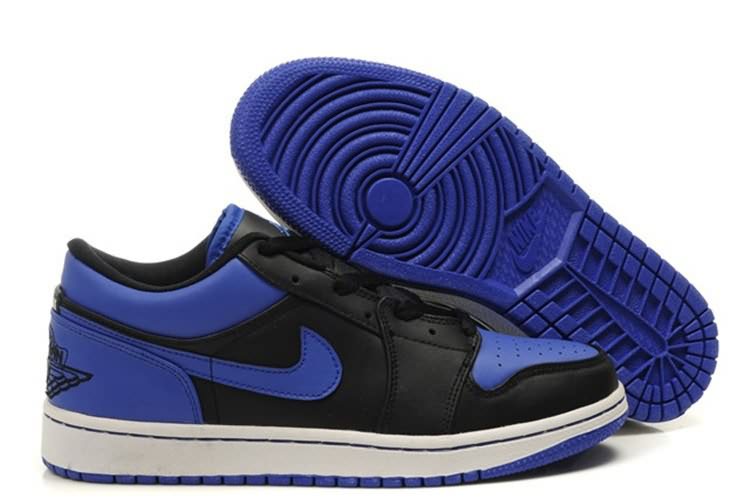 Синие найки аир. Nike Air Jordan 1 Low Blue. Nike Air Jordan 1 Blue Black. Nike Air Jordan 1 Low голубые.
